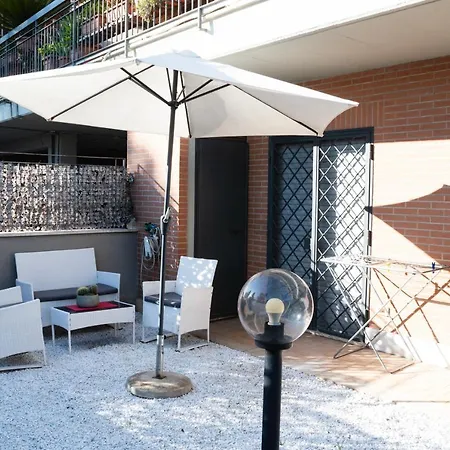 Apartment Red House Tiburtina