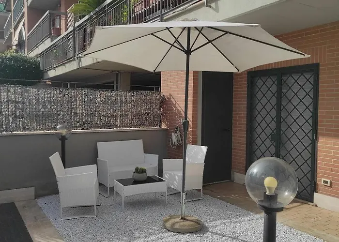 Red House Tiburtina Apartment Rom