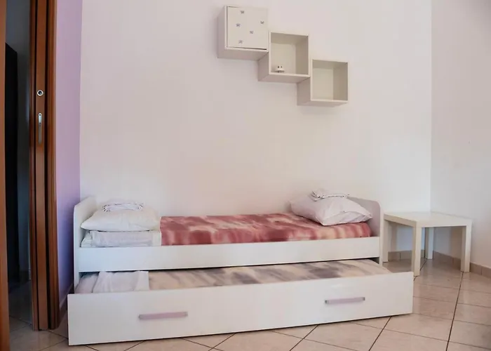 Apartment Red House Tiburtina